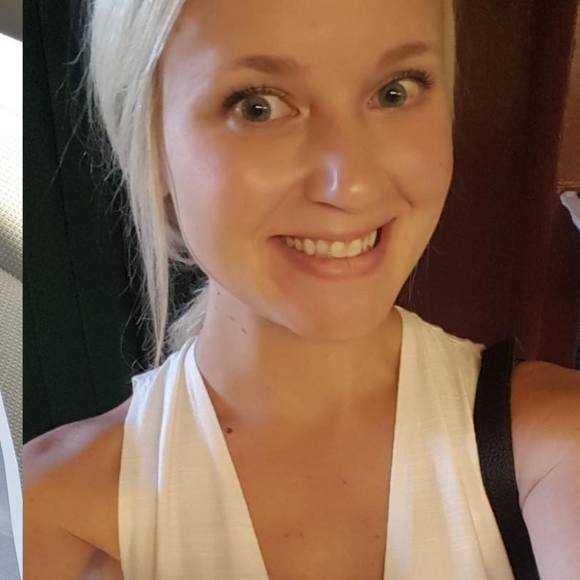 Meet your Posher, Liz - Picture 1 of 1